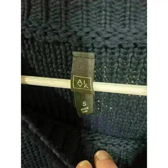 ALYA Womens Crew Neck Sweater Size S Blue Pink Polka Dot Cable Knit long Sleeve - Picture 4 of 6